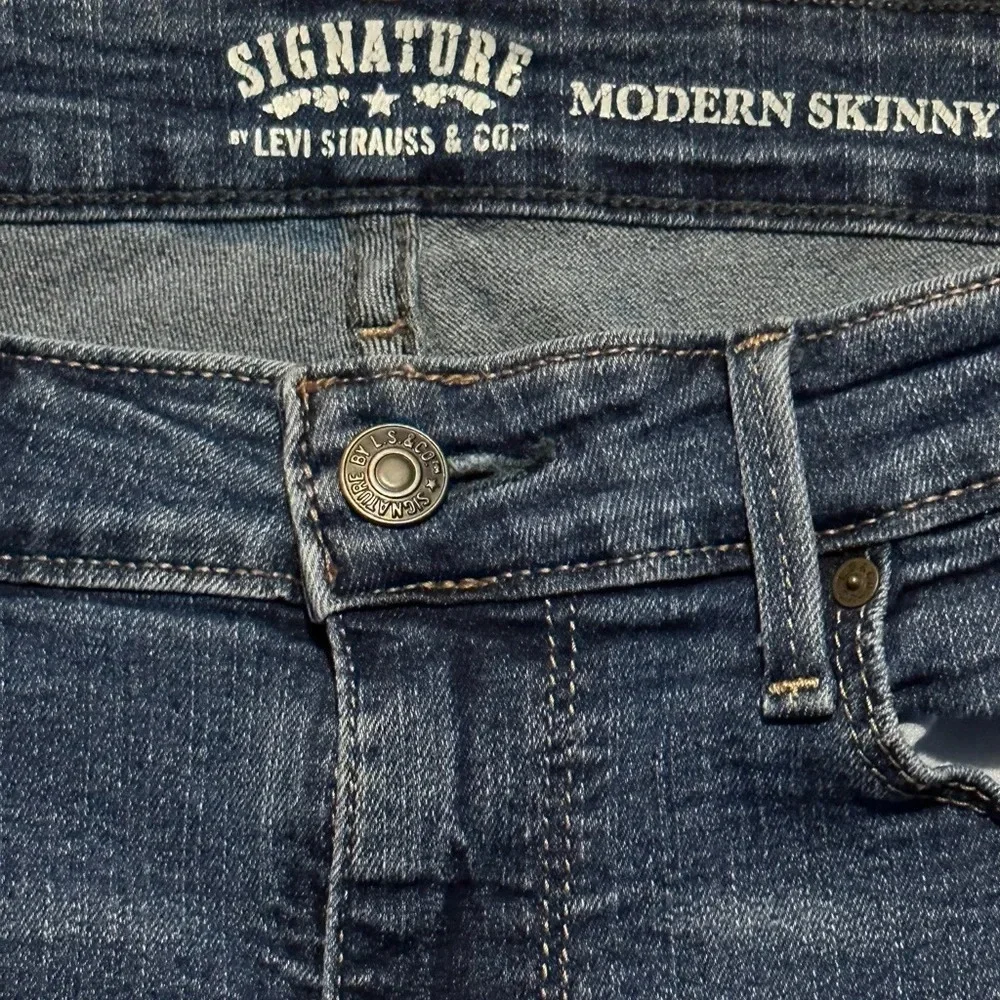 Signature by Levi Strauss signature by